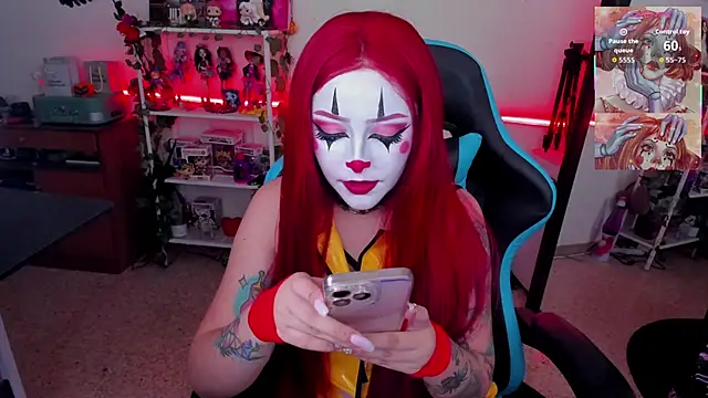 Snapshot of Makii_33 chatting on November 20, 2025, 12:44 am Makii 33 online show from November 20, 2025, 12:44 am