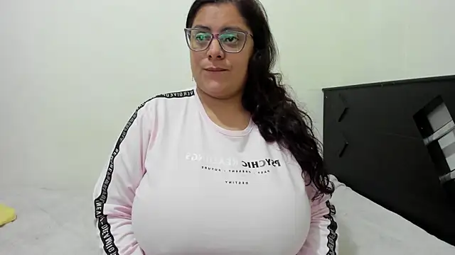 Snapshot of from_heaven1 chatting on October 8, 2025, 7:47 pm from heaven1 online show from October 8, 2025, 7:47 pm