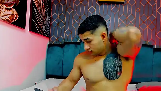 Snapshot of king_falconer chatting on September 22, 2025, 6:03 pm king falconer online show from September 22, 2025, 6:03 pm