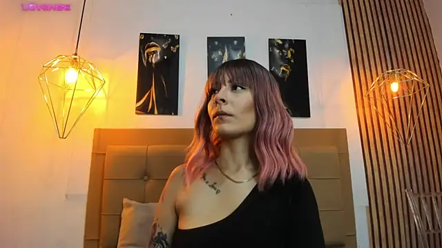 Snapshot of alesziarose chatting on November 10, 2025, 7:08 pm alesziarose online show from November 10, 2025, 7:08 pm