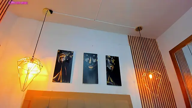 Snapshot of alesziarose chatting on November 2, 2025, 7:30 pm alesziarose online show from November 2, 2025, 7:30 pm