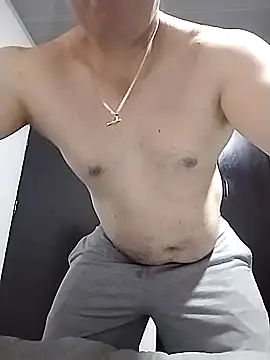 BigCristh79 online show from October 7, 2025, 7:48 pm