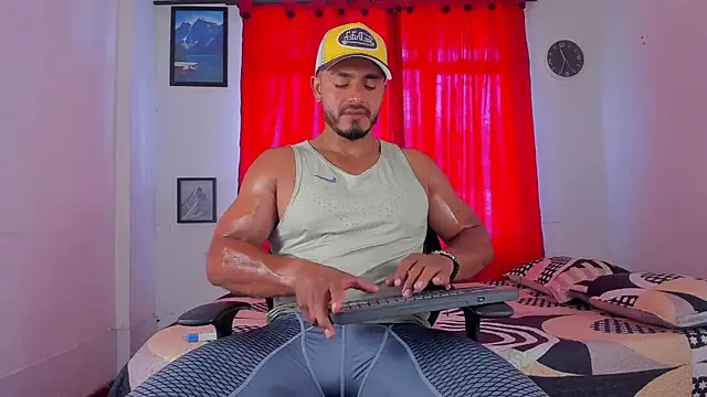 Snapshot of magnusclark chatting on December 16, 2025, 6:01 pm magnusclark online show from December 16, 2025, 6:01 pm