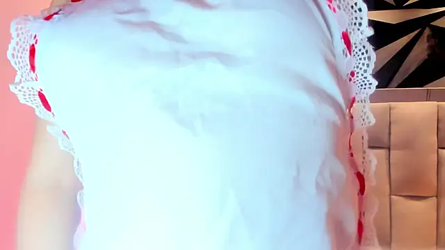 Snapshot of megan_whitee__ chatting on October 17, 2025, 1:53 am megan whitee online show from October 17, 2025, 1:53 am