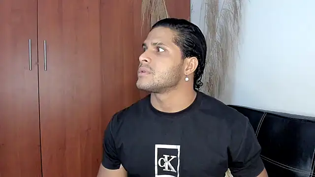 Evansdark1 online show from November 27, 2025, 10:32 pm