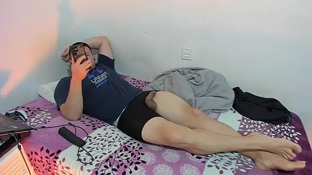 Snapshot of fuckynations chatting on February 22, 2025, 9:48 pm fuckynations online show from February 22, 2025, 9:48 pm