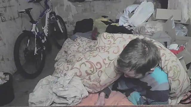 Snapshot of makarov1993 chatting on October 21, 2025, 5:40 am makarov1993 online show from October 21, 2025, 5:40 am