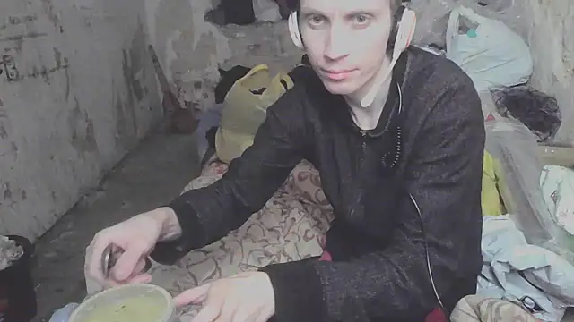 Snapshot of makarov1993 chatting on November 8, 2025, 12:09 pm makarov1993 online show from November 8, 2025, 12:09 pm