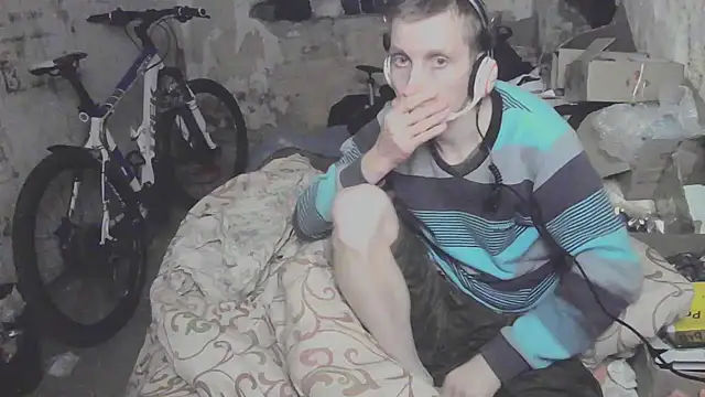 Snapshot of makarov1993 chatting on October 10, 2025, 8:31 pm makarov1993 online show from October 10, 2025, 8:31 pm