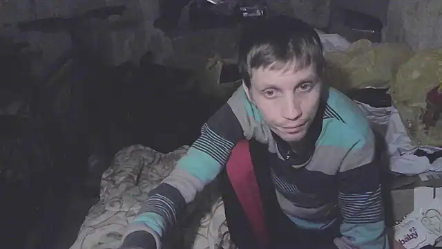 Snapshot of makarov1993 chatting on December 4, 2025, 12:37 pm makarov1993 online show from December 4, 2025, 12:37 pm