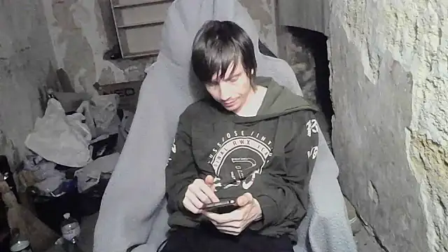 Snapshot of makarov1993 chatting on July 24, 2026, 6:04 pm makarov1993 online show from July 24, 2026, 6:04 pm