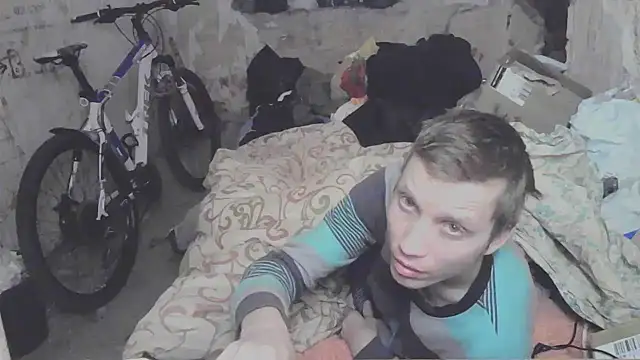 Snapshot of makarov1993 chatting on October 30, 2025, 9:18 am makarov1993 online show from October 30, 2025, 9:18 am