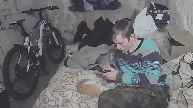 Snapshot of makarov1993 chatting on October 23, 2025, 2:10 am makarov1993 online show from October 23, 2025, 2:10 am