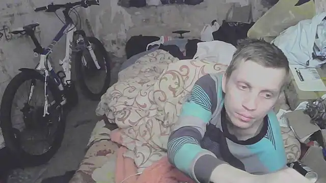 Snapshot of makarov1993 chatting on October 27, 2025, 9:54 am makarov1993 online show from October 27, 2025, 9:54 am