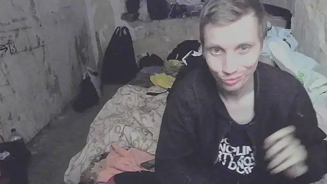 Snapshot of makarov1993 chatting on November 14, 2025, 8:12 pm makarov1993 online show from November 14, 2025, 8:12 pm