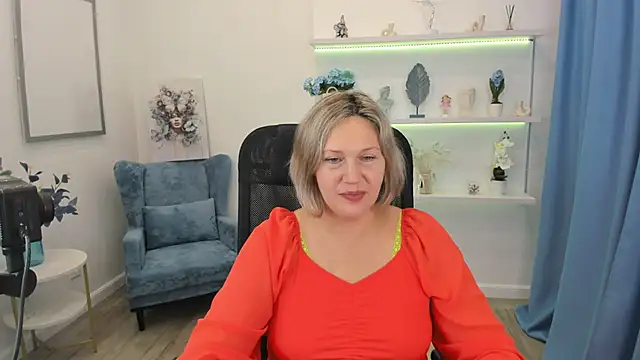 Snapshot of NinaStarle chatting on October 9, 2025, 4:24 am NinaStarle online show from October 9, 2025, 4:24 am