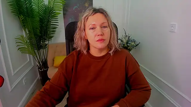 NinaStarle online show from January 12, 2026, 4:30 am