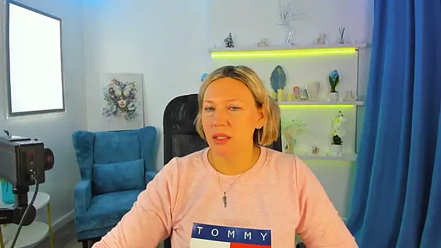 Snapshot of NinaStarle chatting on October 12, 2025, 4:36 am NinaStarle online show from October 12, 2025, 4:36 am