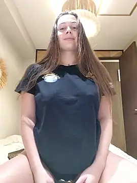 Snapshot of Goddess_LenaXX chatting on October 8, 2025, 2:29 pm Goddess LenaXX online show from October 8, 2025, 2:29 pm