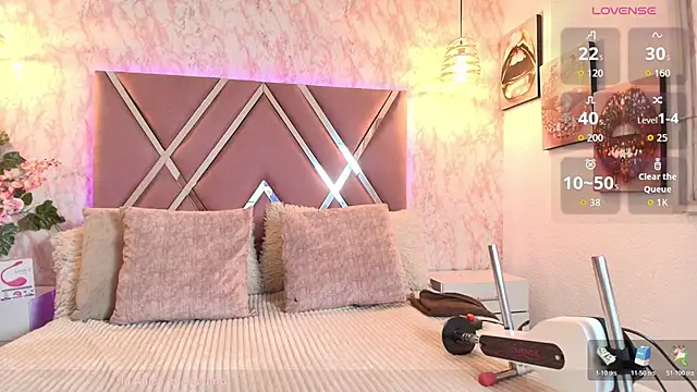 Snapshot of Aliice1_ chatting on November 7, 2025, 7:29 pm Aliice1 online show from November 7, 2025, 7:29 pm