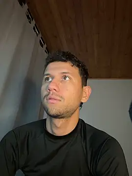 Michaell Spinelly online show from October 22, 2025, 7:24 pm