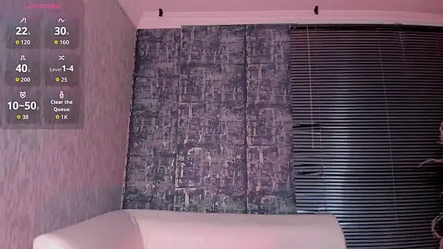 Snapshot of NathalyLeen chatting on October 15, 2025, 9:01 pm NathalyLeen online show from October 15, 2025, 9:01 pm