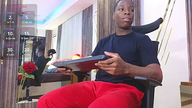 CharlesBrown  online show from November 13, 2025, 4:44 pm