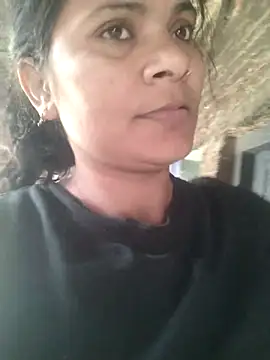 Snapshot of couple_71 chatting on December 14, 2025, 6:08 am couple 71 online show from December 14, 2025, 6:08 am