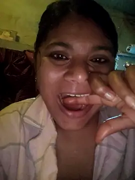 couple 71 online show from February 22, 2026, 4:19 pm