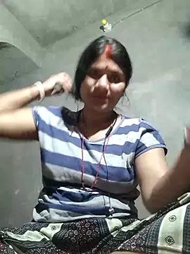 Snapshot of couple_71 chatting on April 9, 2026, 5:30 pm couple 71 online show from April 9, 2026, 5:30 pm