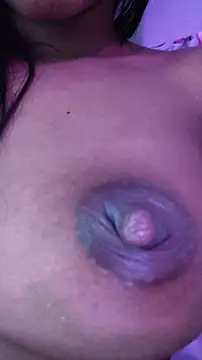 Snapshot of morenamysttery chatting on February 22, 2026, 7:04 pm morenamysttery online show from February 22, 2026, 7:04 pm