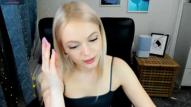 KatherineePierce online show from June 26, 2026, 10:26 pm