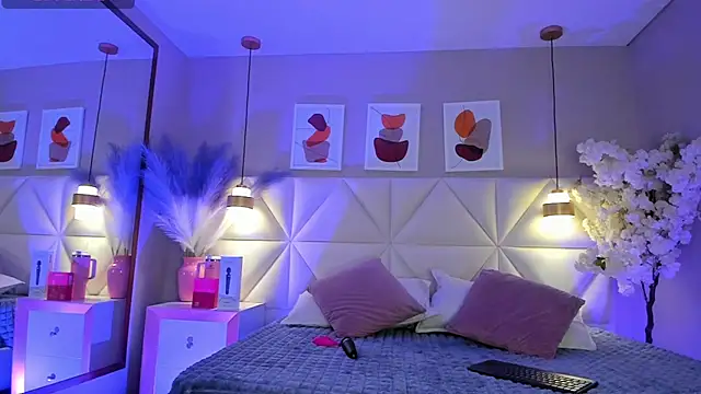 Snapshot of Valeria_carter chatting on October 28, 2025, 8:41 pm Valeria carter online show from October 28, 2025, 8:41 pm