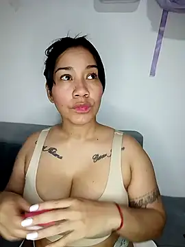Snapshot of violettaa_millerss chatting on April 4, 2026, 1:12 am violettaa millerss online show from April 4, 2026, 1:12 am