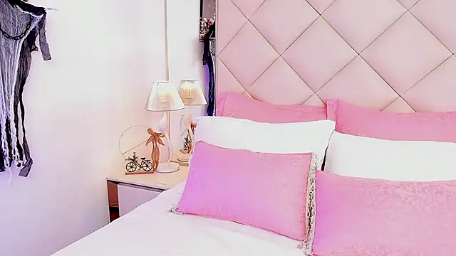 LilBoonew online show from October 25, 2025, 12:28 pm