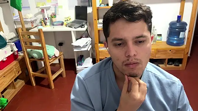 Snapshot of Haustin202 chatting on November 9, 2025, 3:10 am Haustin202 online show from November 9, 2025, 3:10 am