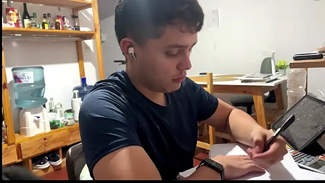 Snapshot of Haustin202 chatting on November 4, 2025, 1:53 am Haustin202 online show from November 4, 2025, 1:53 am