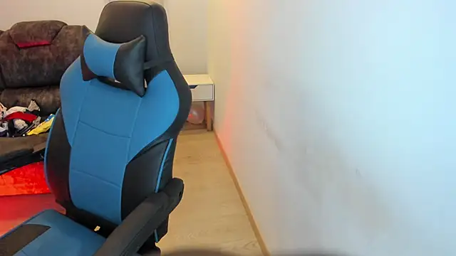 Snapshot of Scarbadgirl_ chatting on February 28, 2026, 4:01 am Scarbadgirl online show from February 28, 2026, 4:01 am