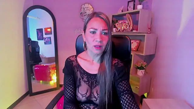 Snapshot of Stefy_Zea chatting on December 3, 2025, 5:01 pm Stefy Zea online show from December 3, 2025, 5:01 pm