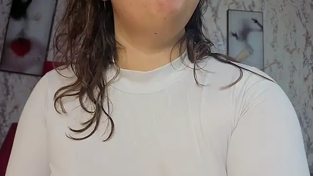 Larissa Antonella online show from May 6, 2026, 3:43 am