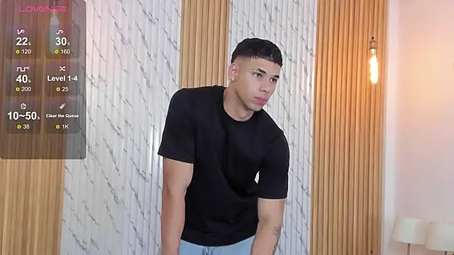 Snapshot of thomas_walker0 chatting on November 20, 2025, 11:33 am thomas walker0 online show from November 20, 2025, 11:33 am