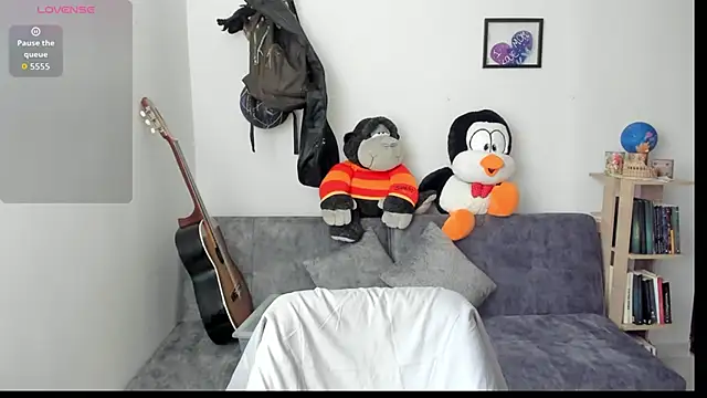 natt op online show from October 8, 2025, 8:20 pm