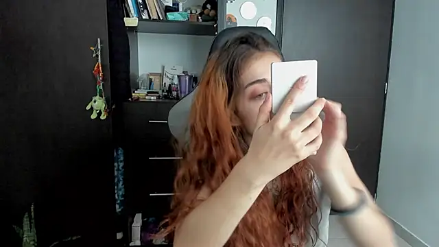 Snapshot of star_shooting8 chatting on October 10, 2025, 9:37 pm star shooting8 online show from October 10, 2025, 9:37 pm