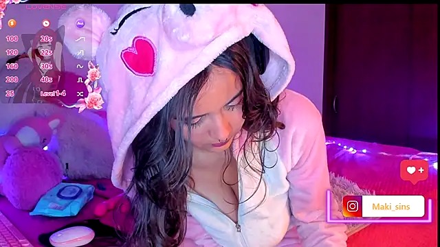 Snapshot of Maki_sins chatting on November 23, 2025, 5:06 am Maki sins online show from November 23, 2025, 5:06 am