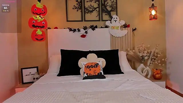 Snapshot of Zaraslim_ chatting on October 28, 2025, 1:39 am Zaraslim online show from October 28, 2025, 1:39 am