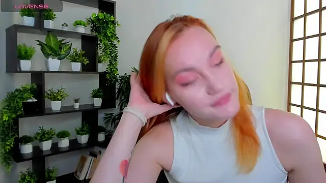 Ida FaneStain online show from October 18, 2025, 2:24 am