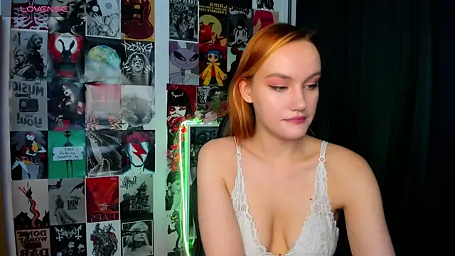 Ida FaneStain online show from October 25, 2025, 2:22 am