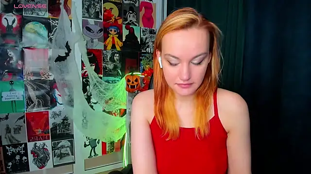 Ida FaneStain online show from October 31, 2025, 2:41 am