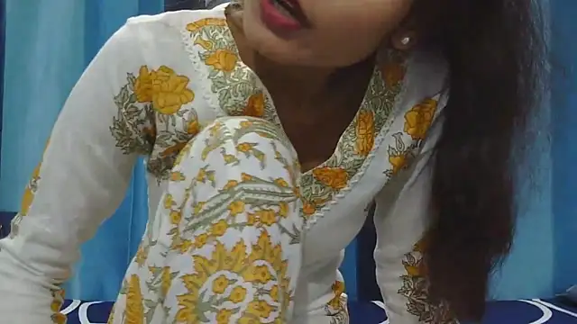 Snapshot of Aarti_misty71 chatting on November 10, 2025, 5:12 am Aarti misty71 online show from November 10, 2025, 5:12 am