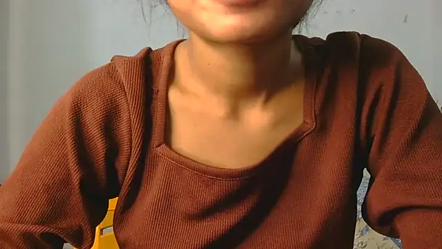 Aarti misty71 online show from May 5, 2026, 5:10 am